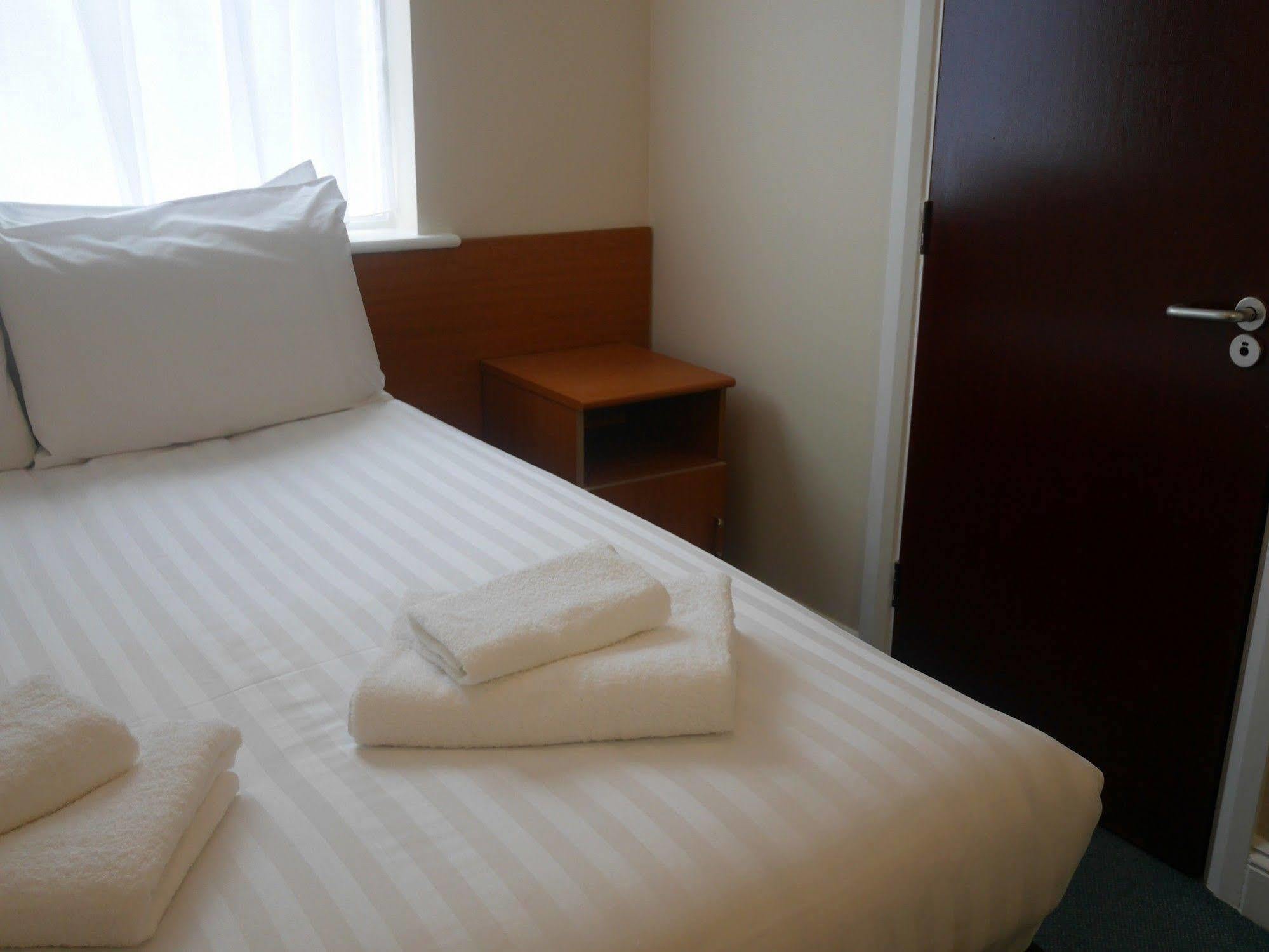 Sk Heathrow Hotel Hayes  Zewnętrze zdjęcie