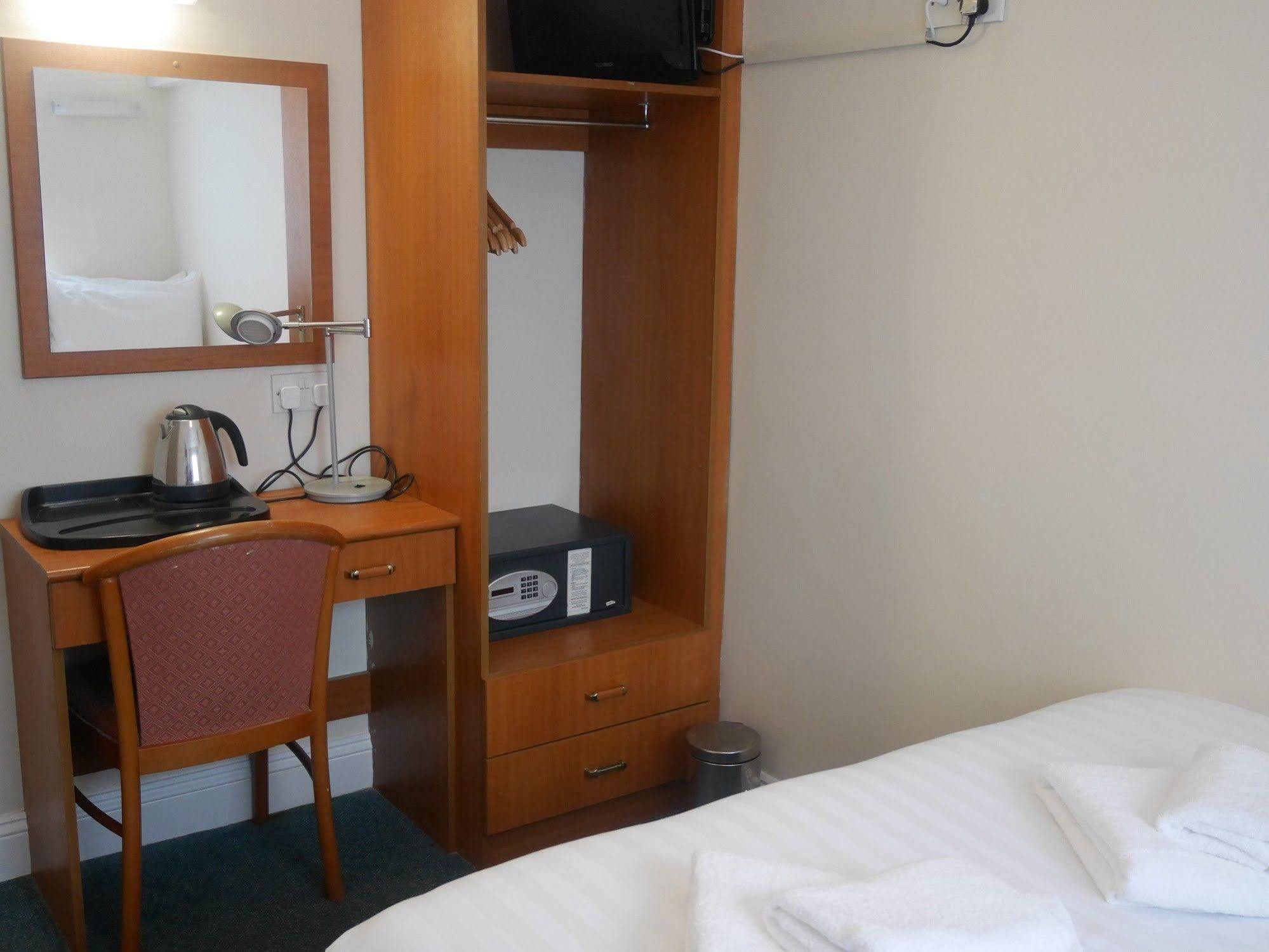 Sk Heathrow Hotel Hayes  Zewnętrze zdjęcie