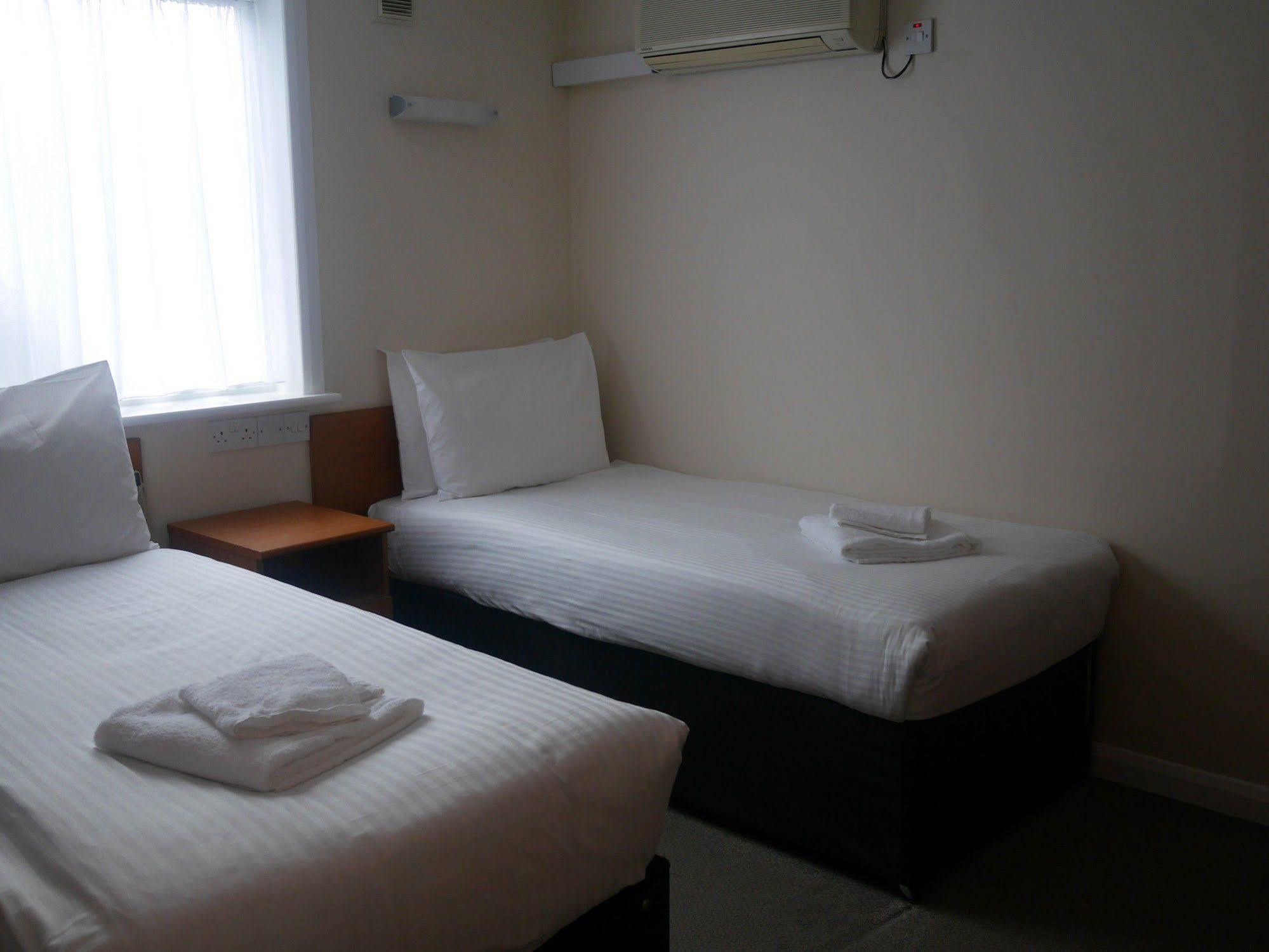 Sk Heathrow Hotel Hayes  Zewnętrze zdjęcie