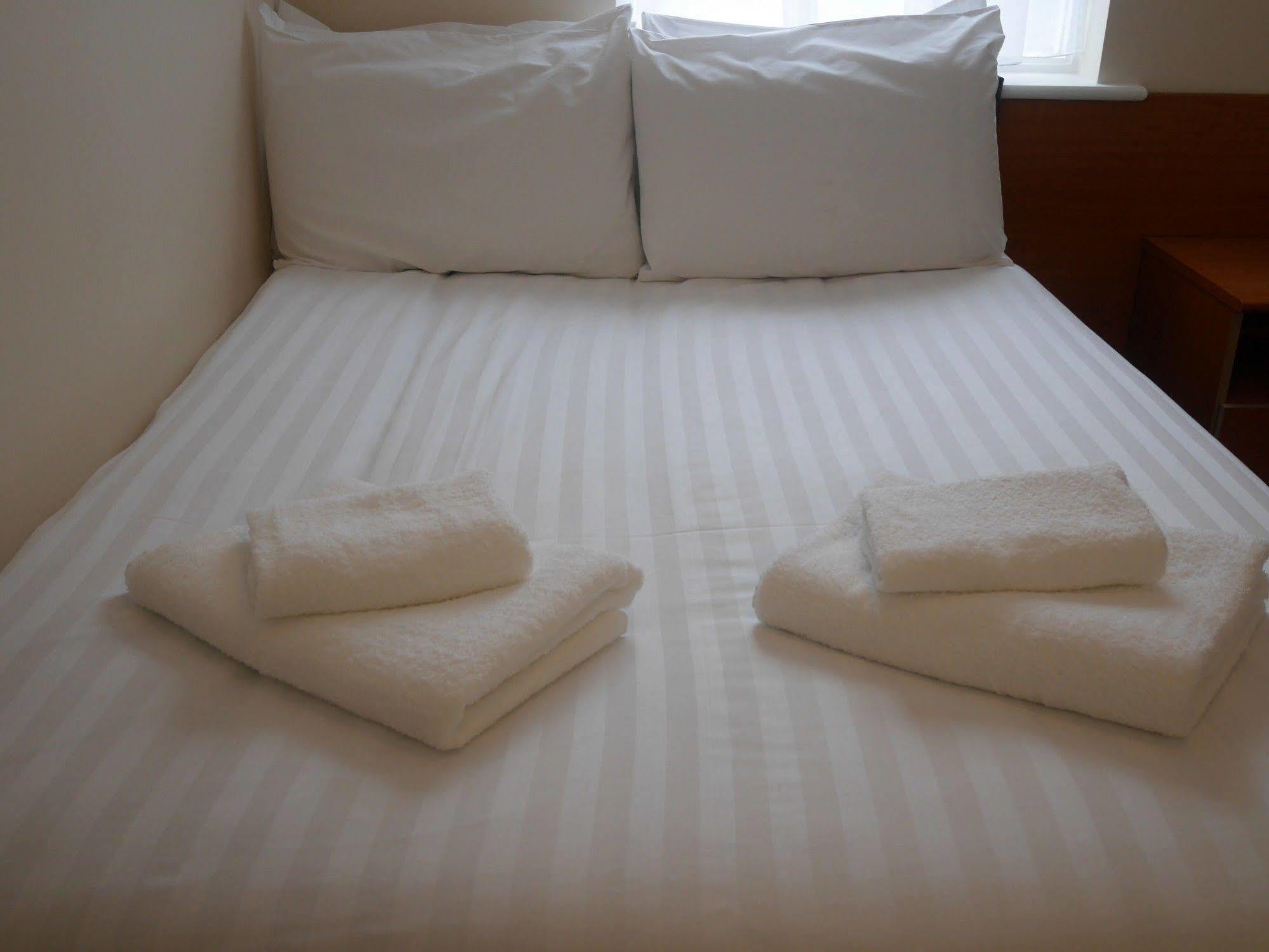 Sk Heathrow Hotel Hayes  Zewnętrze zdjęcie
