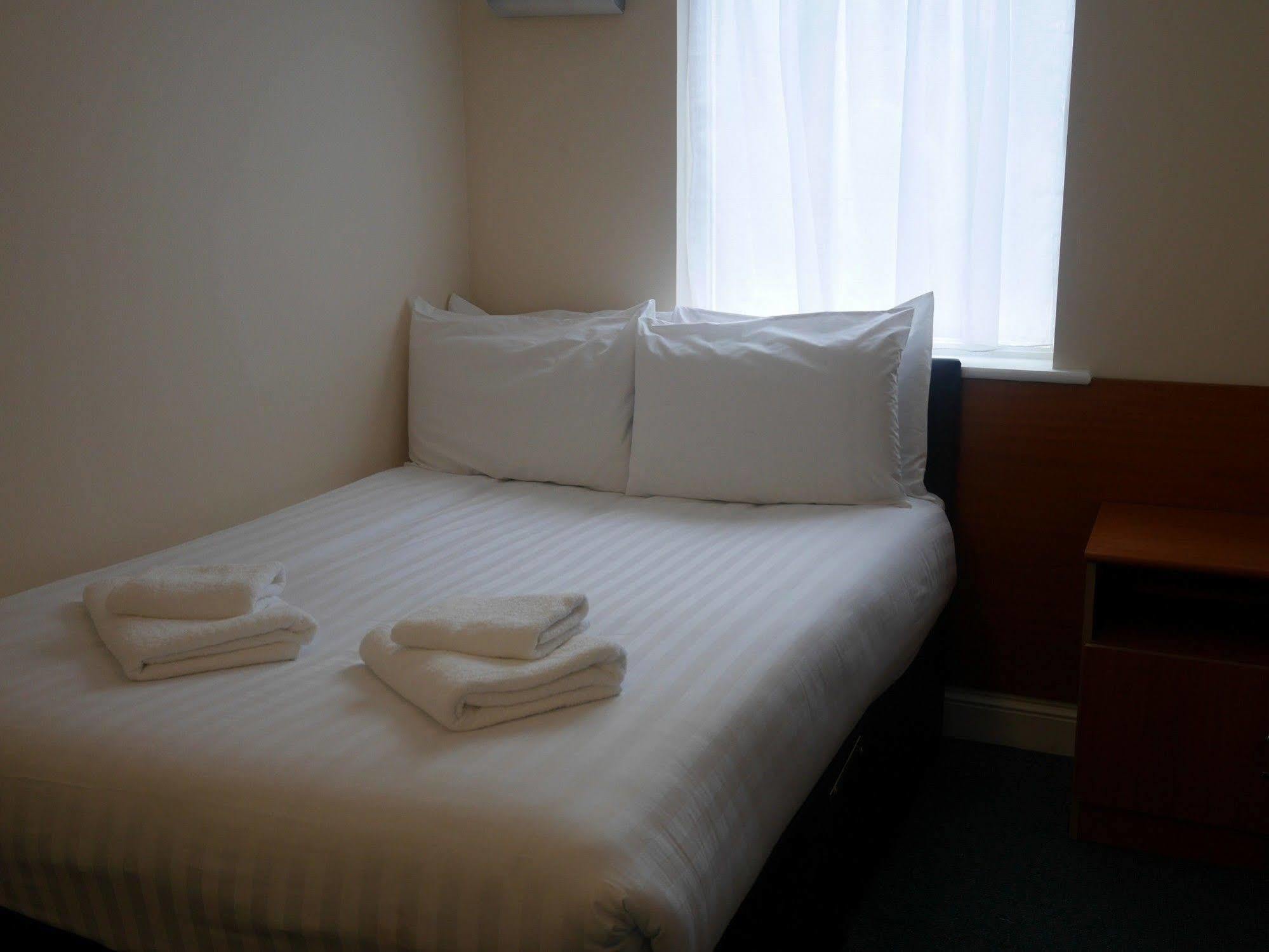 Sk Heathrow Hotel Hayes  Zewnętrze zdjęcie