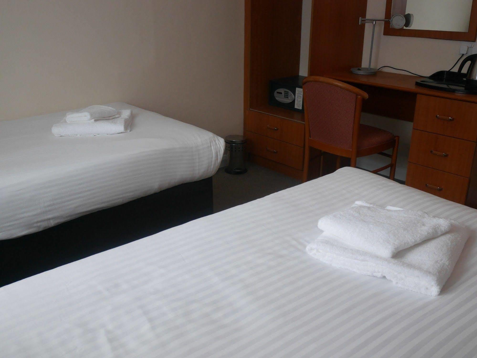 Sk Heathrow Hotel Hayes  Zewnętrze zdjęcie