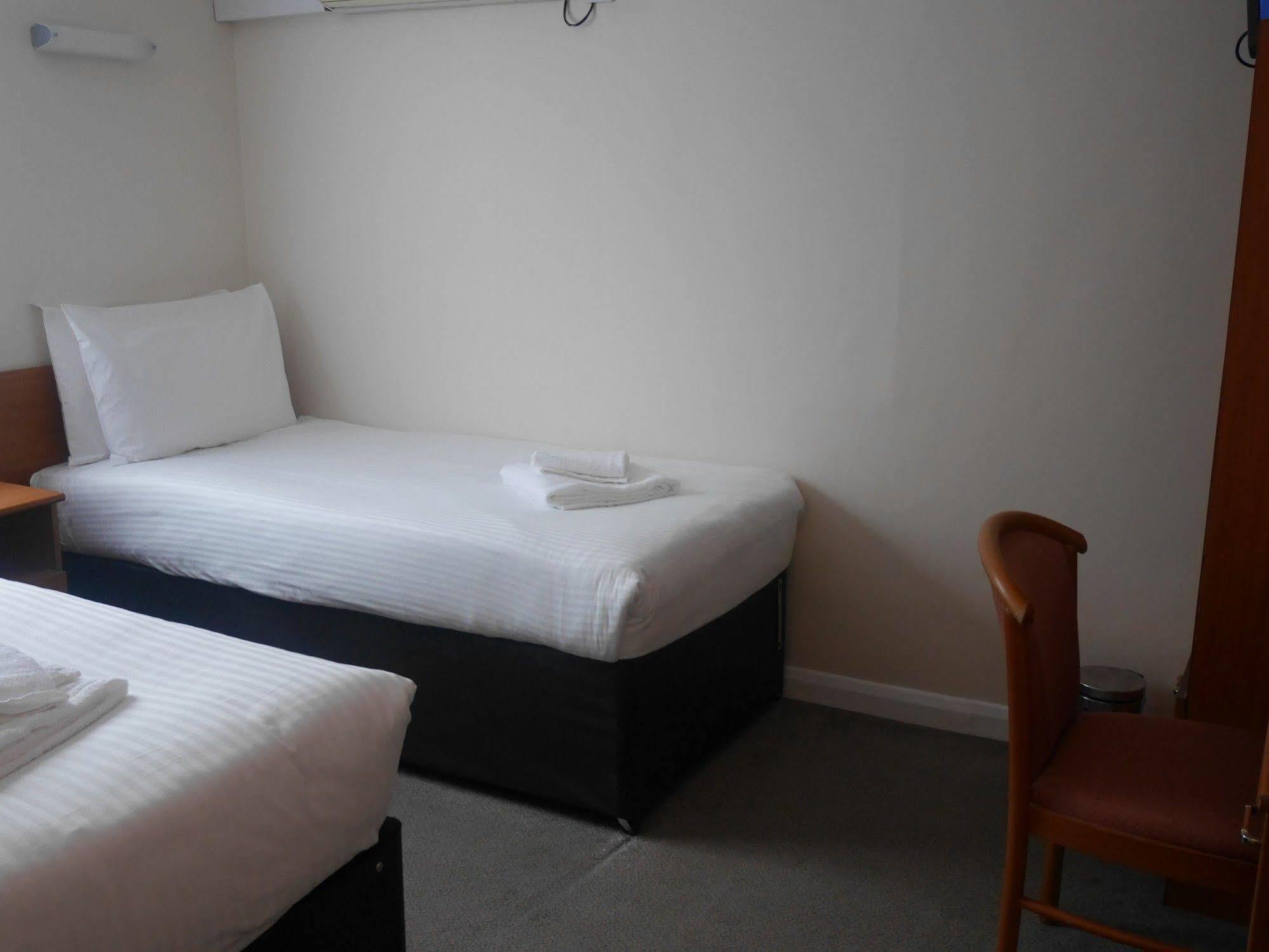Sk Heathrow Hotel Hayes  Zewnętrze zdjęcie